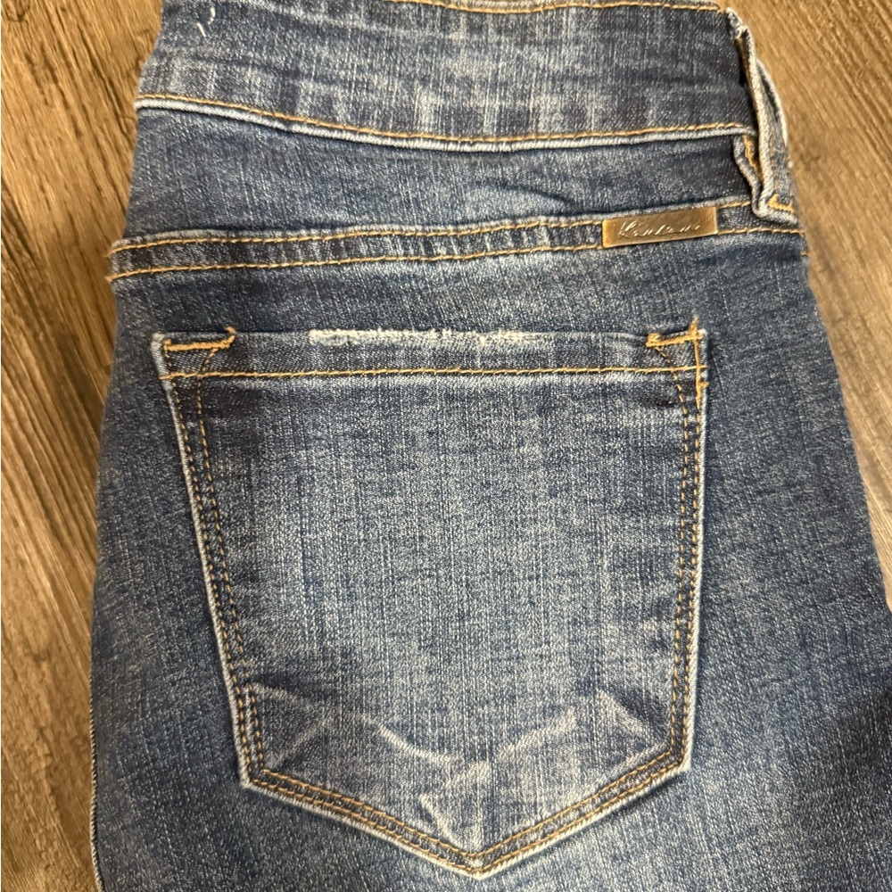Distressed Blue Jeans - Picture 5 of 5